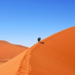 hikers-sand-dune-namibia_21238_600x450